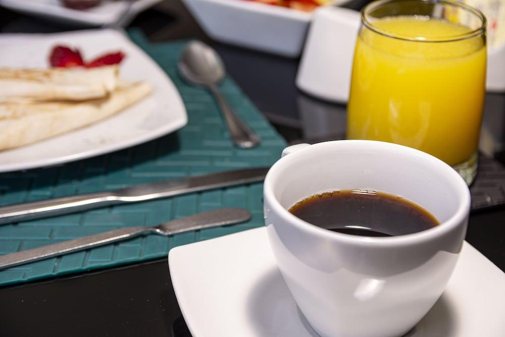 Hotel Lincoln Medellín Zewnętrze zdjęcie
