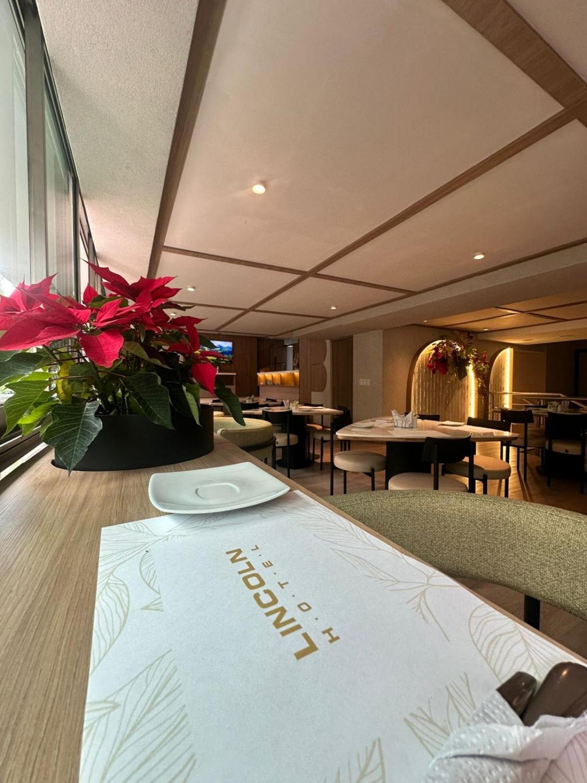 Hotel Lincoln Medellín Zewnętrze zdjęcie